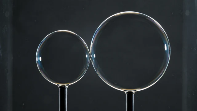 Illustrative initial scene for Bubble-film curvature